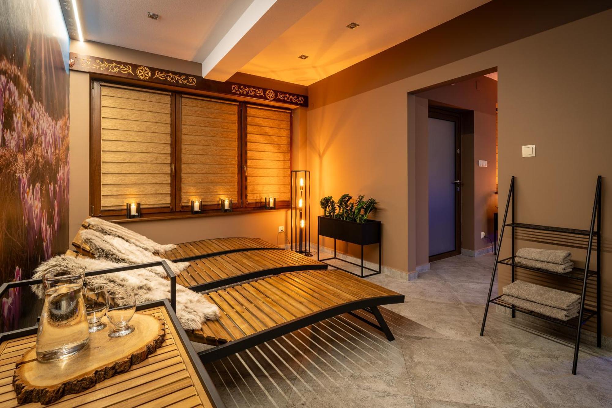 Bozena Jacuzzi & Sauna *