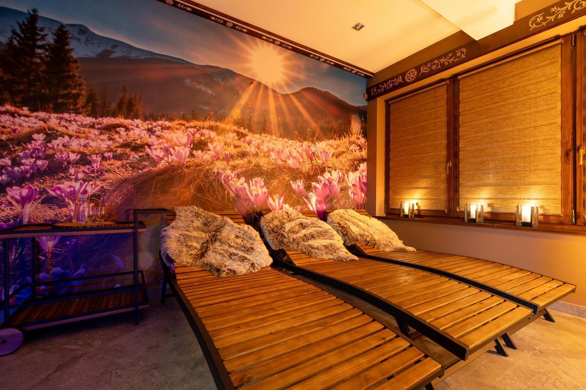 Bozena Jacuzzi & Sauna Bed & Breakfast